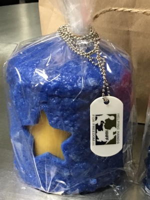 Gold Star candle honors the fallen